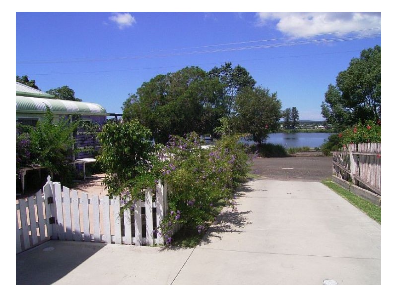 2 Commerce Street, Taree NSW 2430