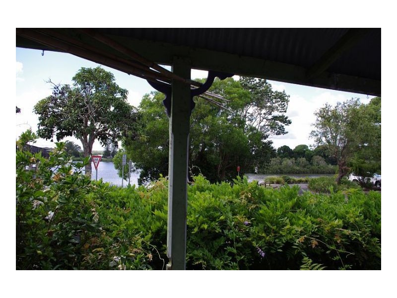 2 Commerce Street, Taree NSW 2430