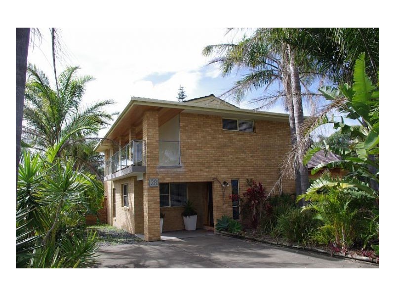 28 Hall Street, Old Bar NSW 2430