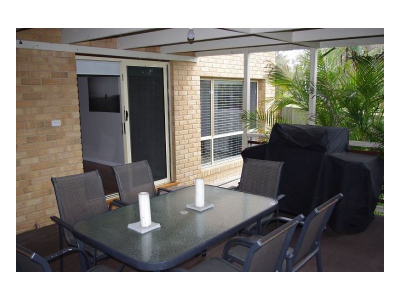 28 Hall Street, Old Bar NSW 2430