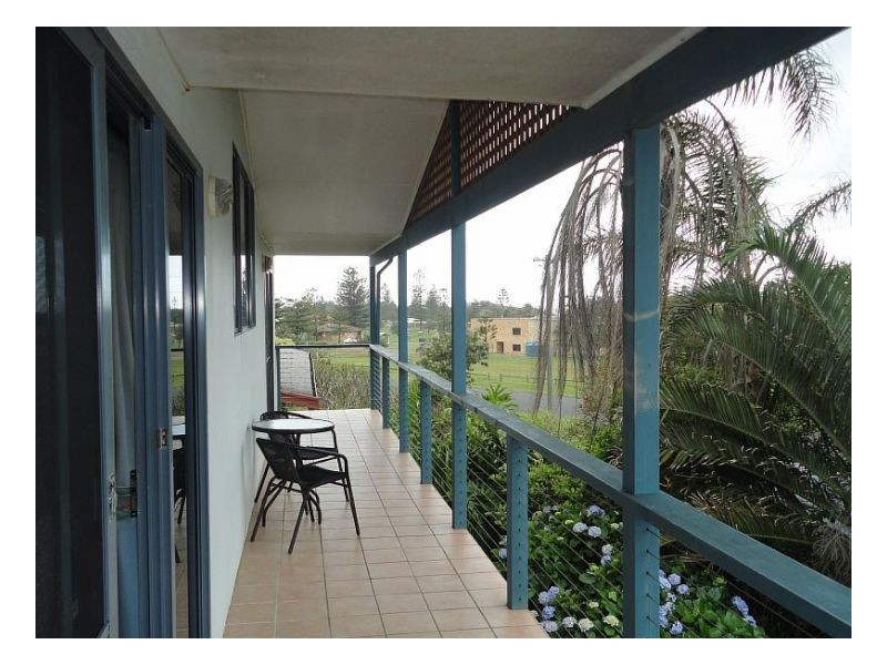 19 Ungala Road, Old Bar NSW 2430