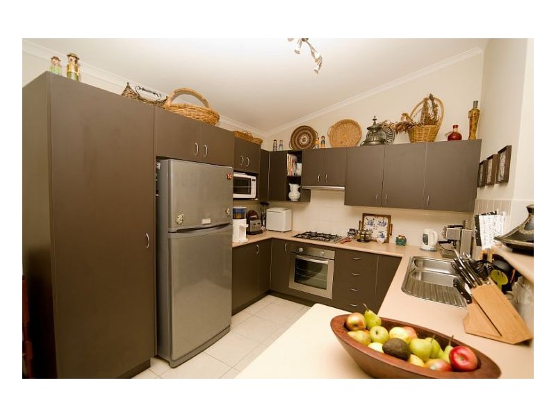 7 Rainforest Dr, Mitchells Island NSW 2430