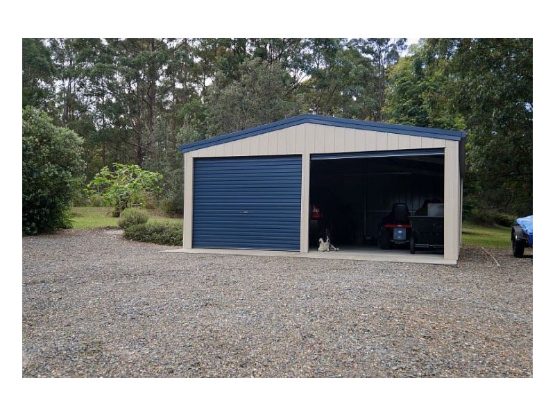 7 Rainforest Dr, Mitchells Island NSW 2430