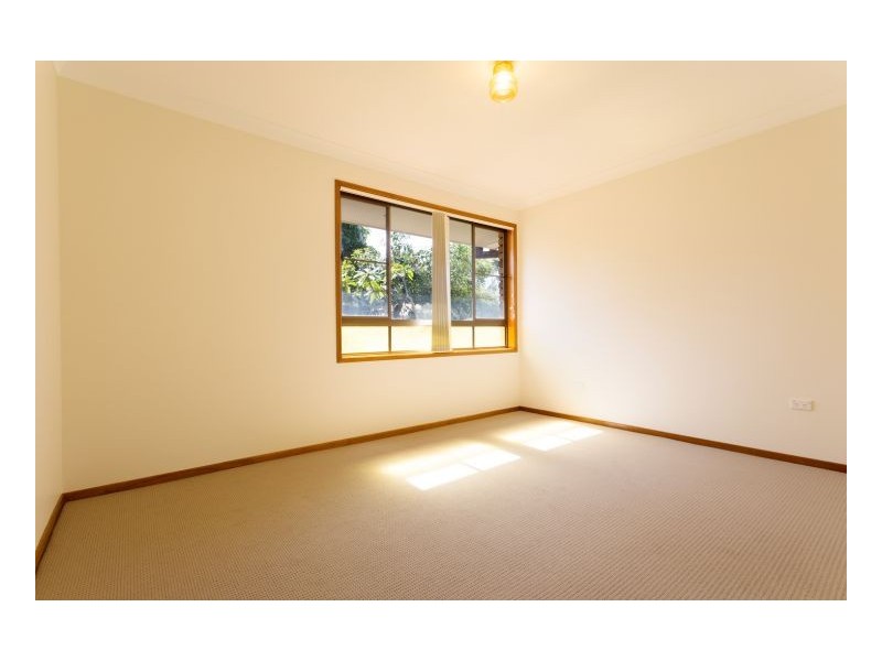 18 Joel Drive, Old Bar NSW 2430
