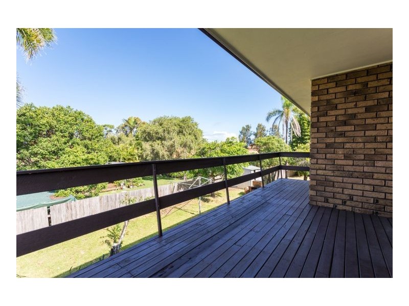 18 Joel Drive, Old Bar NSW 2430