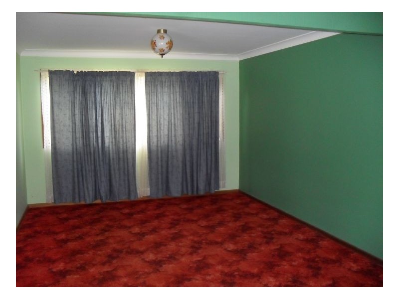 130 Old Bar Road, Old Bar NSW 2430