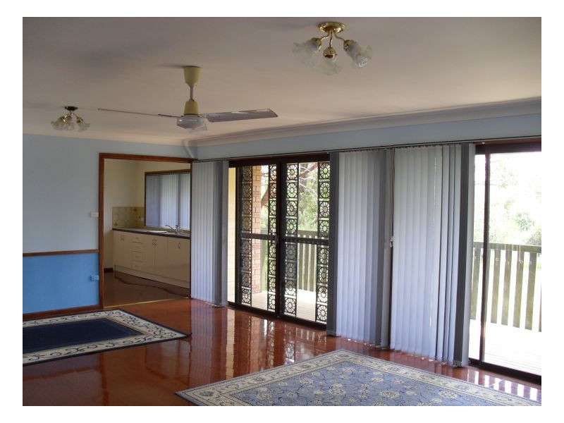 130 Old Bar Road, Old Bar NSW 2430