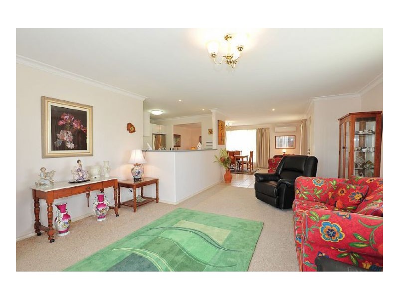 1/68 Old Bar Road, Old Bar NSW 2430