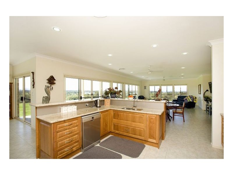 106 Beal Avenue, Mitchells Island NSW 2430