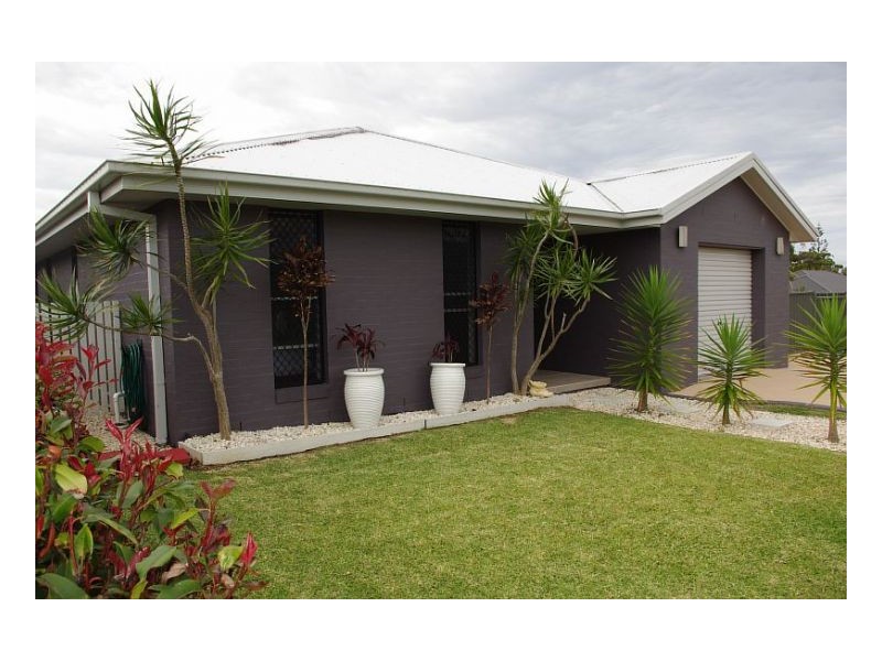 38 Ivy Crescent, Old Bar NSW 2430