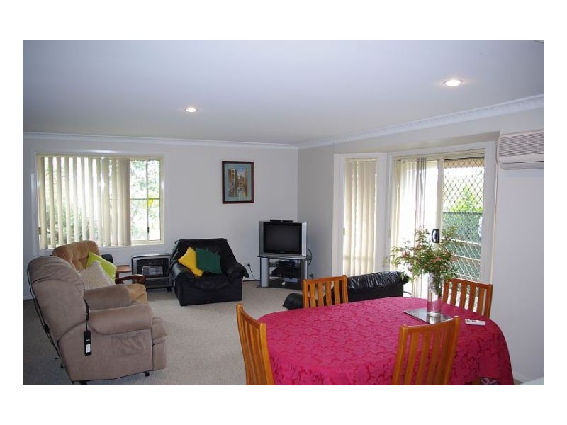 1/76 Old Bar Road, Old Bar NSW 2430