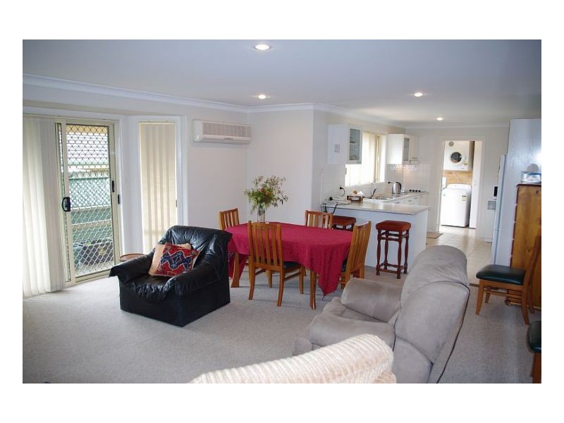 1/76 Old Bar Road, Old Bar NSW 2430