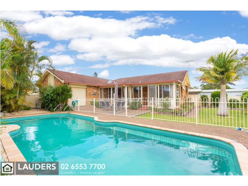 49 Gannet Crescent, Old Bar NSW 2430