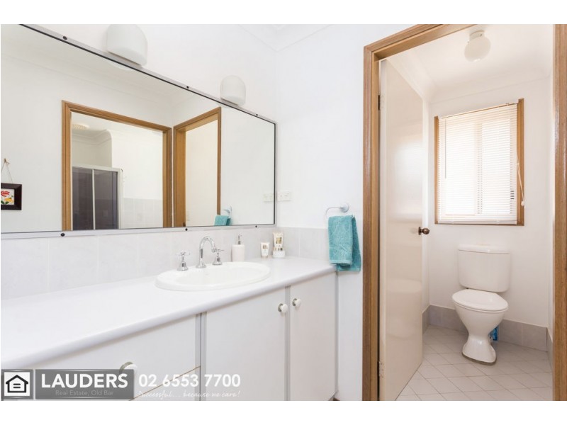 49 Gannet Crescent, Old Bar NSW 2430