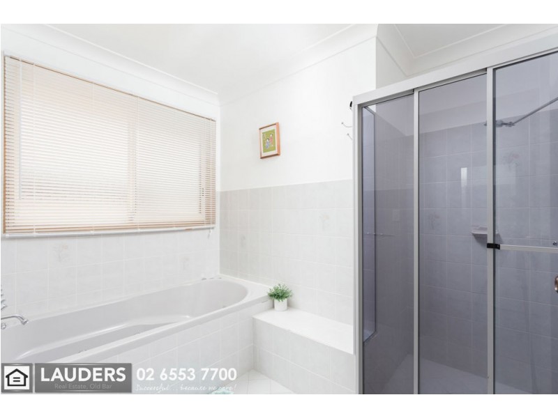 49 Gannet Crescent, Old Bar NSW 2430