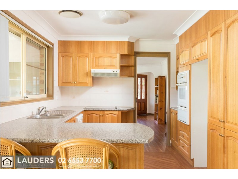 49 Gannet Crescent, Old Bar NSW 2430