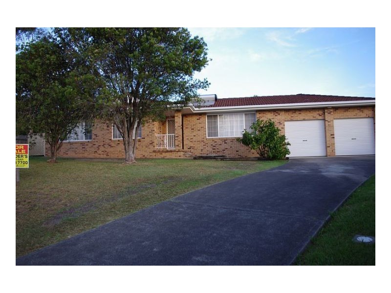 4 Tern Close, Old Bar NSW 2430