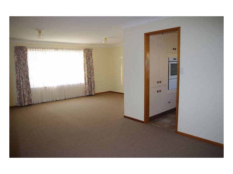 4 Tern Close, Old Bar NSW 2430