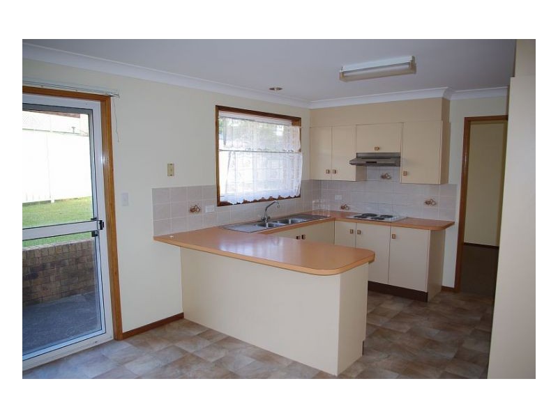 4 Tern Close, Old Bar NSW 2430
