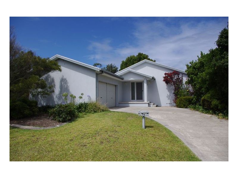 13 Spinnaker Cove, Wallabi Point NSW 2430