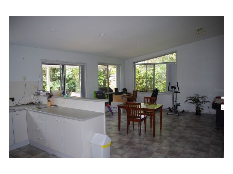 13 Spinnaker Cove, Wallabi Point NSW 2430