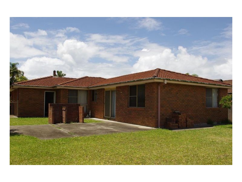 10  Casuarina Close, Old Bar NSW 2430