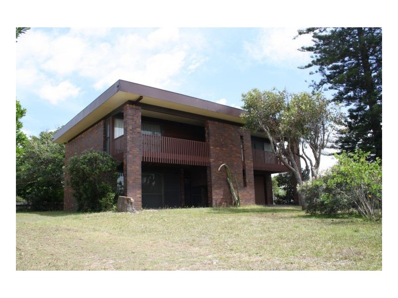 29 Lewis Street, Old Bar NSW 2430