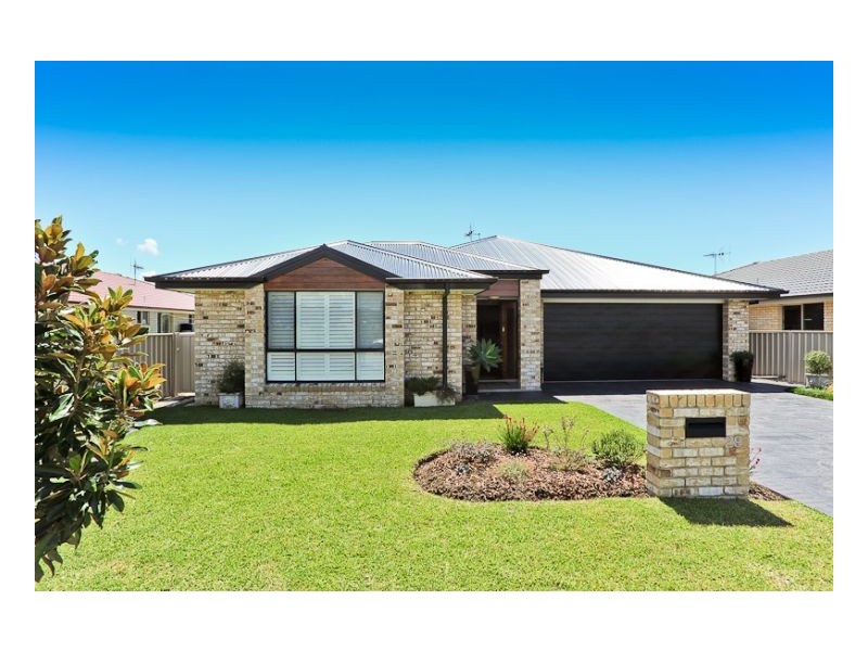29 Bluehaven Drive, Old Bar NSW 2430