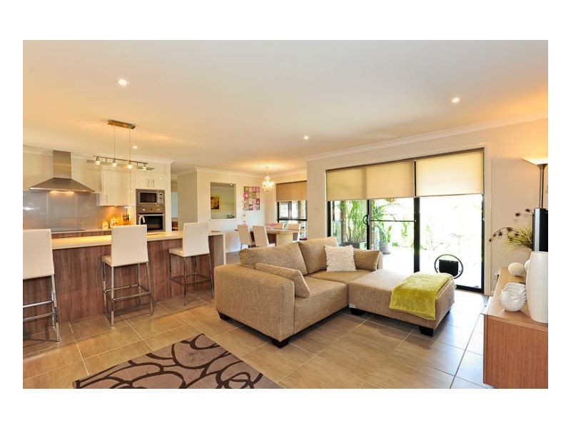 29 Bluehaven Drive, Old Bar NSW 2430