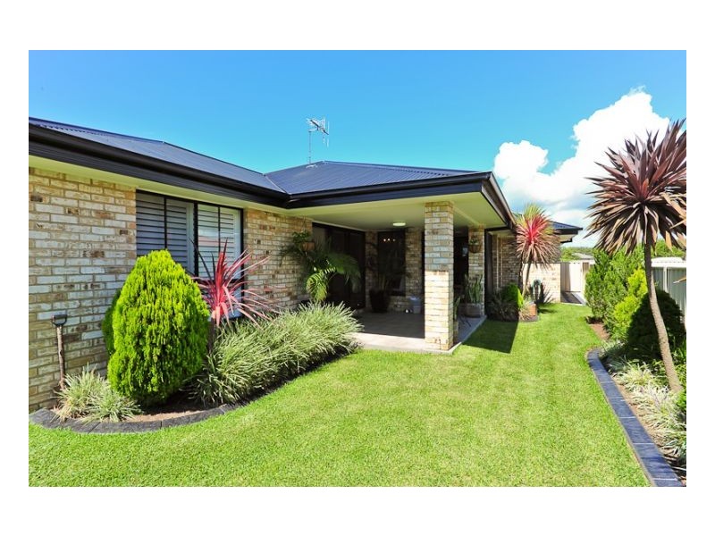 29 Bluehaven Drive, Old Bar NSW 2430