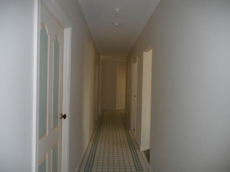 6 Rainforest Drive, Mitchells Island NSW 2430