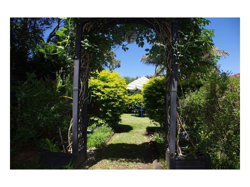 40  Molong Road, Old Bar NSW 2430