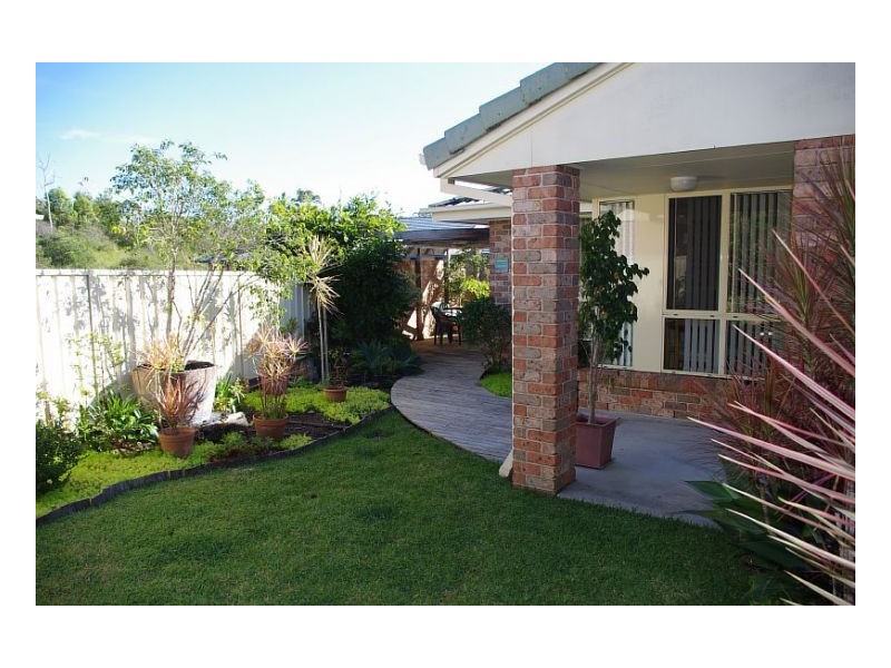 1/16 Rosier Place, Old Bar NSW 2430