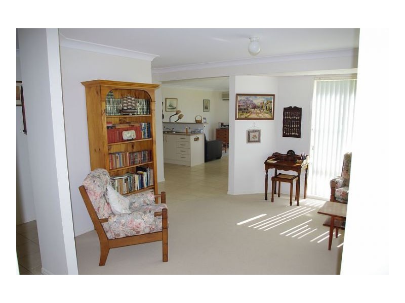 2/16 Rosier Place, Old Bar NSW 2430