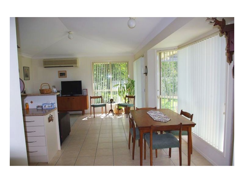 2/16 Rosier Place, Old Bar NSW 2430