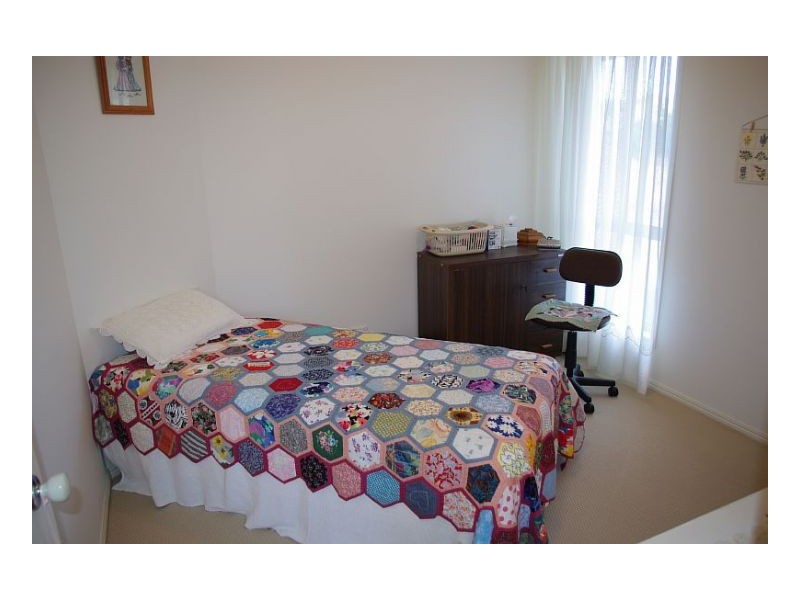 2/16 Rosier Place, Old Bar NSW 2430