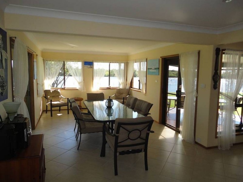 1451 Manning Point Rd, Manning Point NSW 2430