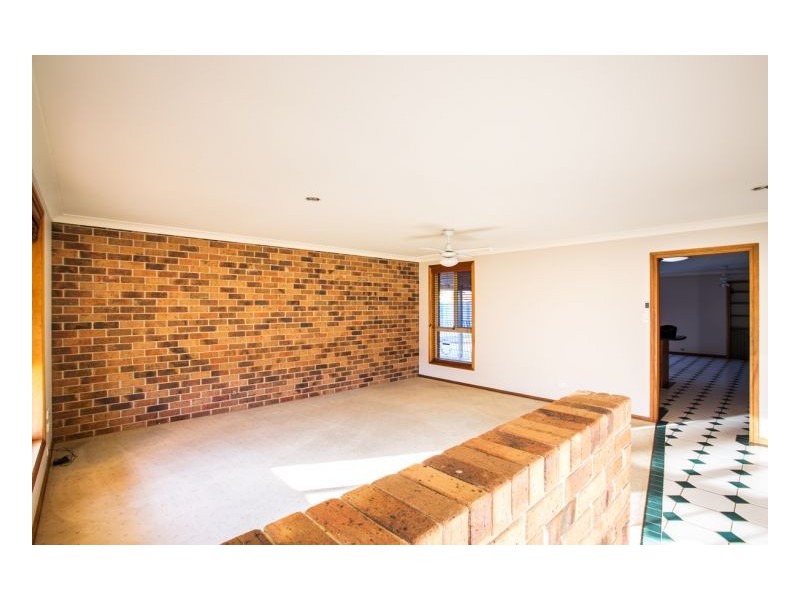 43 Wyden Street, Old Bar NSW 2430