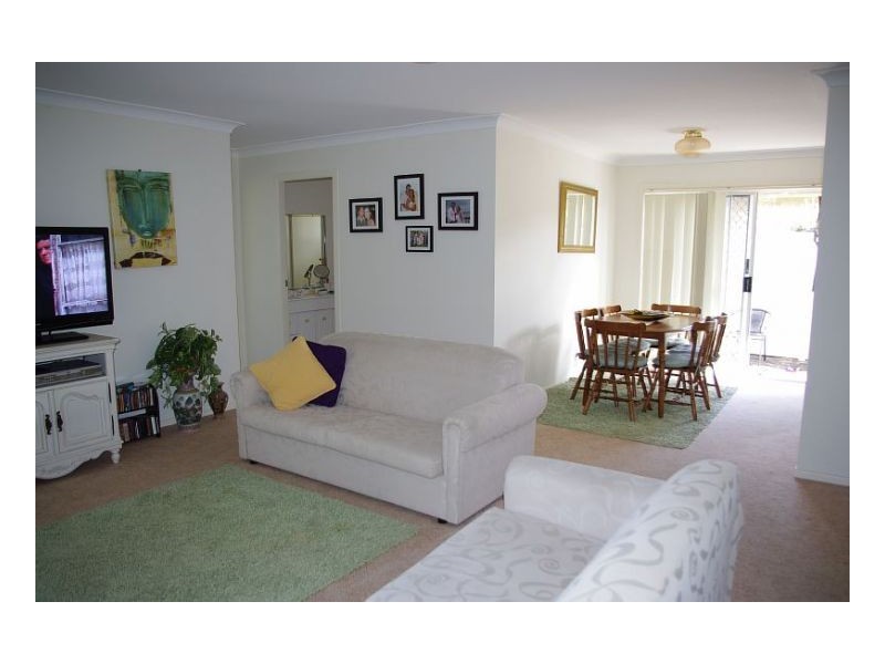 1/37 Old Bar Road, Old Bar NSW 2430