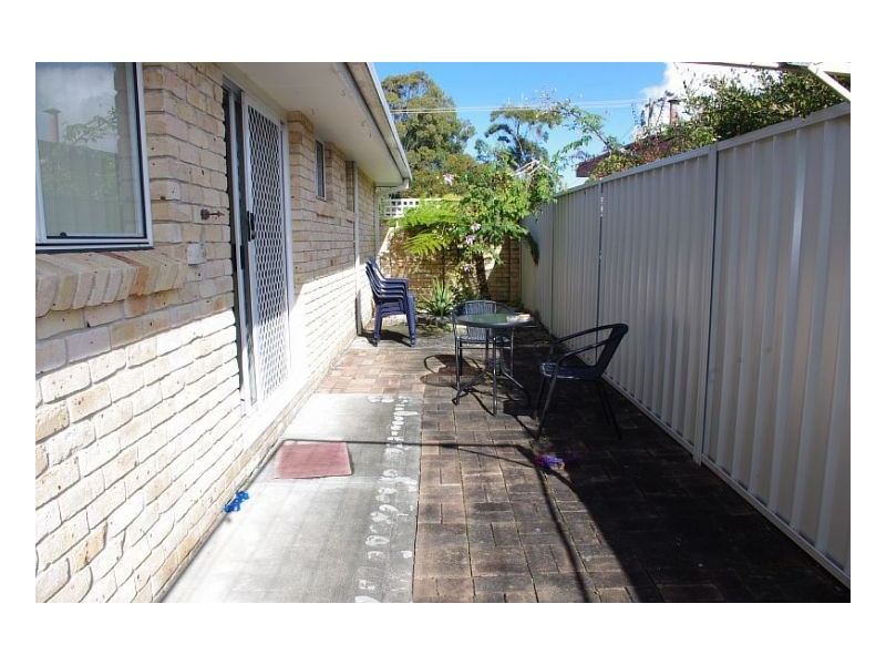 1/37 Old Bar Road, Old Bar NSW 2430