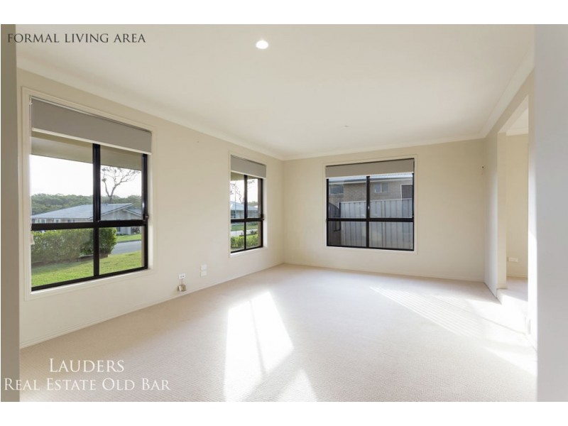 25 Shantull Drive, Wallabi Point NSW 2430