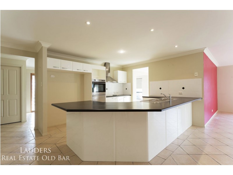 25 Shantull Drive, Wallabi Point NSW 2430