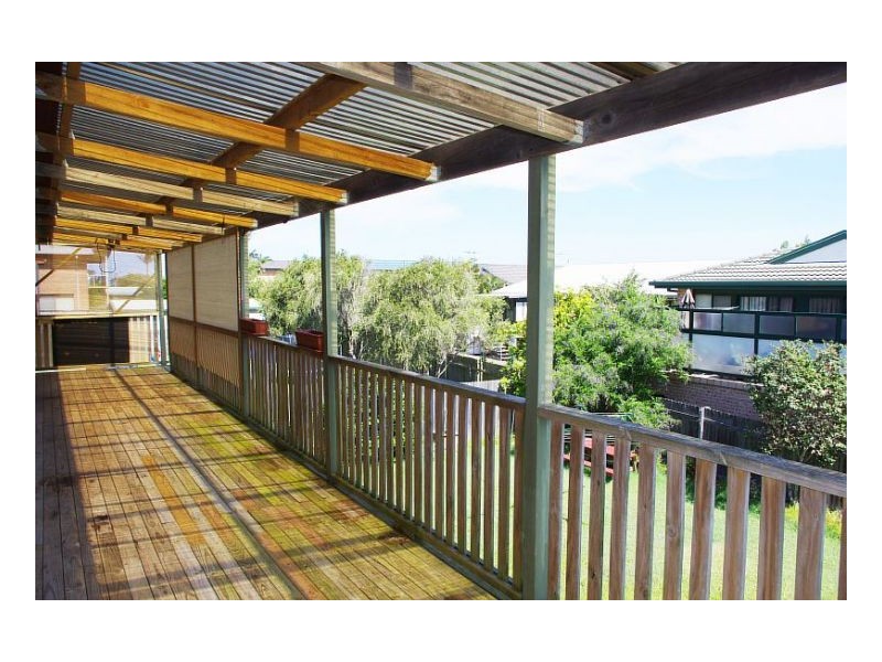 16 Kolang Street, Old Bar NSW 2430