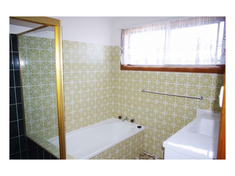 16 Kolang Street, Old Bar NSW 2430