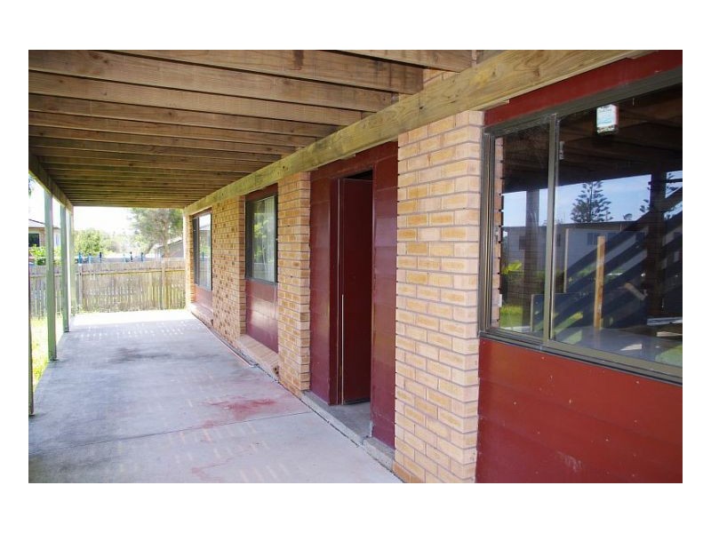 16 Kolang Street, Old Bar NSW 2430