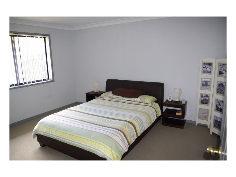 2 Greenbank Way, Old Bar NSW 2430