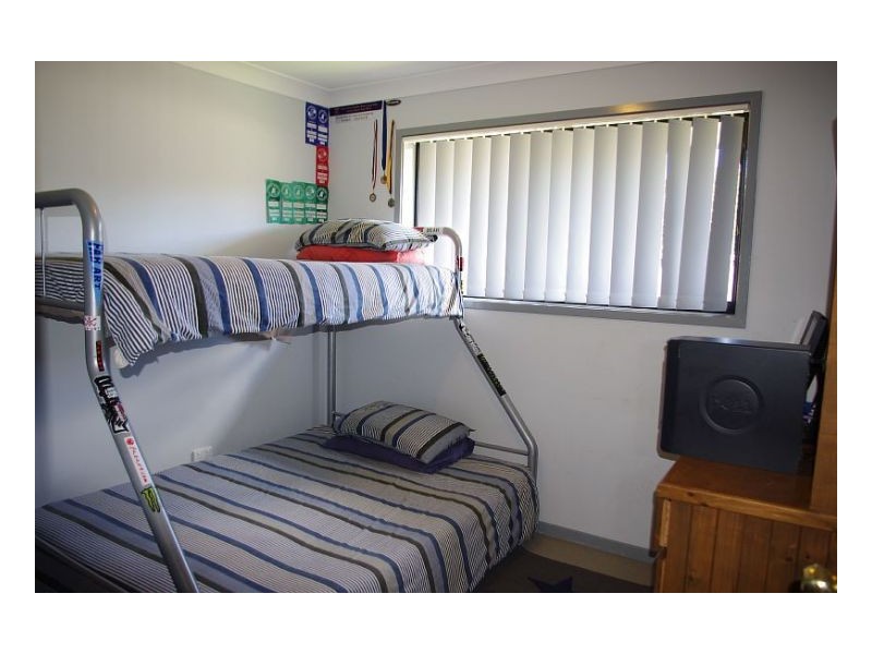 2 Greenbank Way, Old Bar NSW 2430