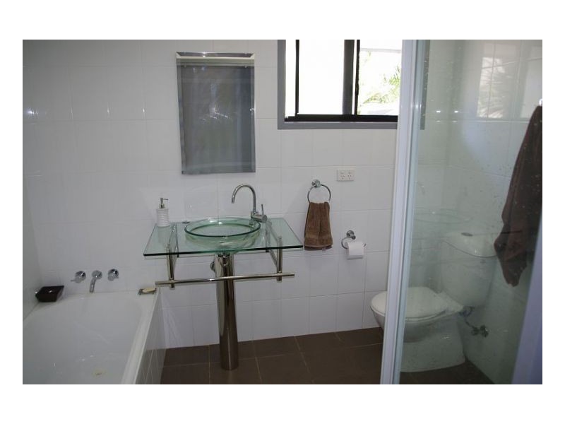 2 Greenbank Way, Old Bar NSW 2430