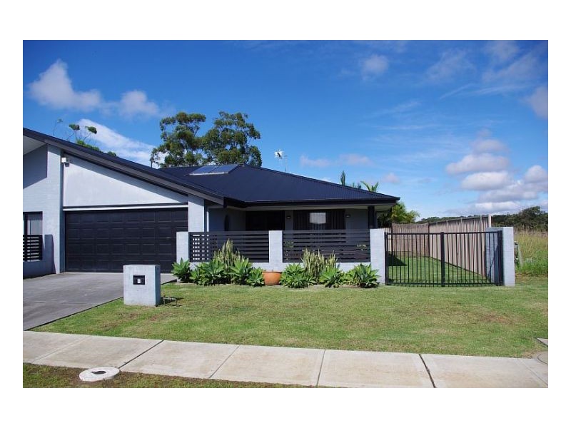 2 Greenbank Way, Old Bar NSW 2430