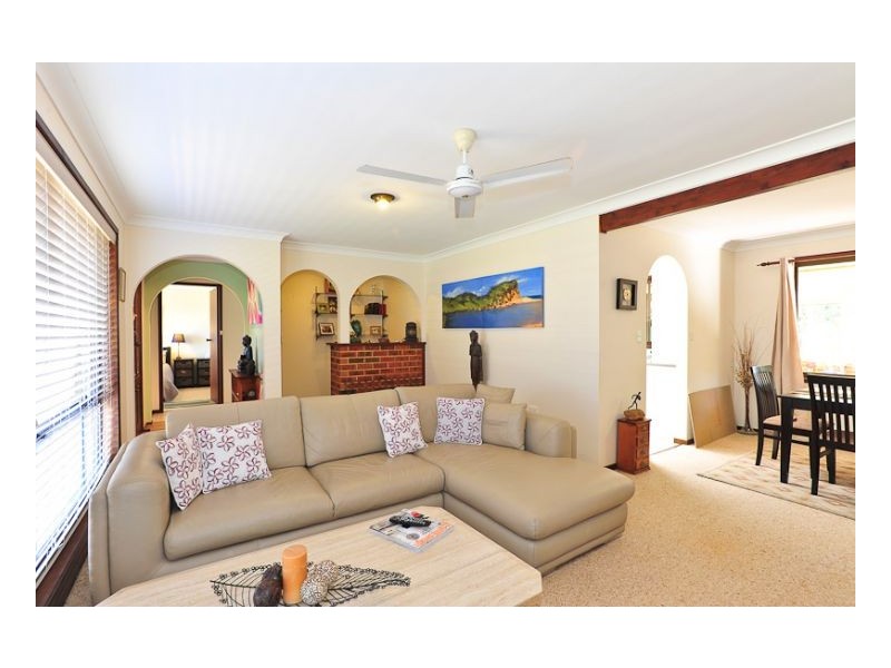 53 Clerke Street, Old Bar NSW 2430